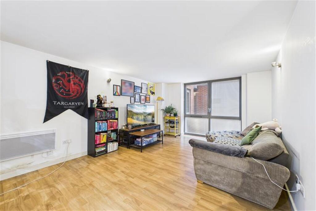 Main image of property: The Hicking Building, Queens Road