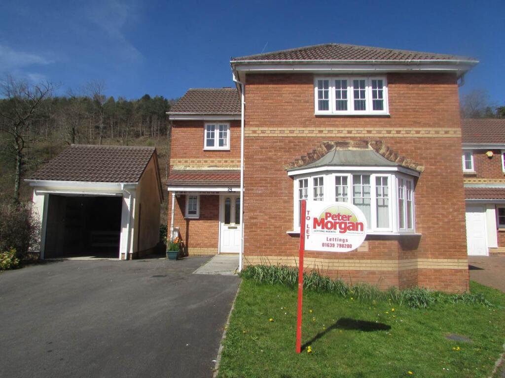 Main image of property: Parc Penscynor, Cilfrew, Neath
