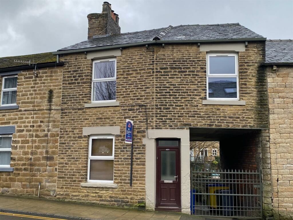 3 bedroom terraced house for sale in Manchester Road, Mossley, AshtonUnderLyne, OL5