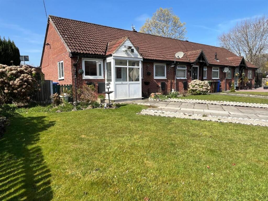 Main image of property: Bishop Close, Ashton-Under-Lyne
