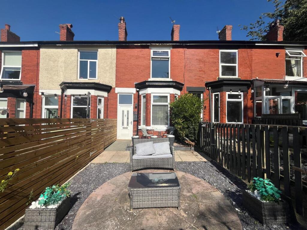 Main image of property: Oxford Road, Gee Cross, Hyde