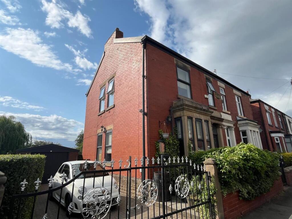 Main image of property: Cheetham Hill Road, Dukinfield
