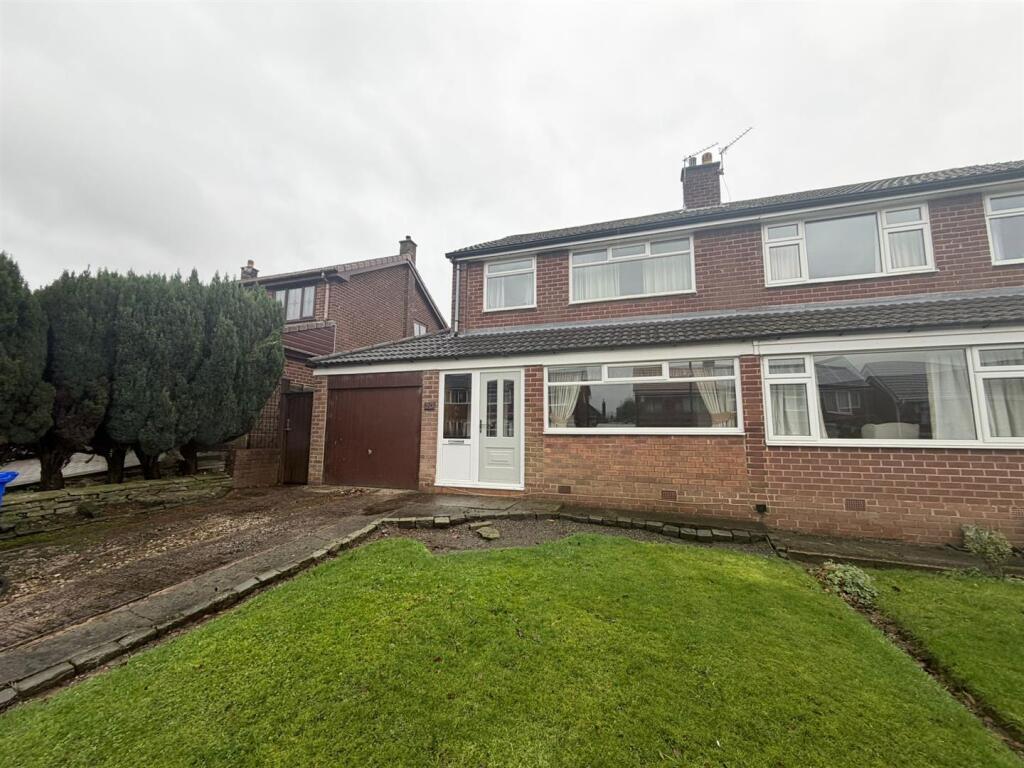Main image of property: Westminster Avenue, Ashton-Under-Lyne