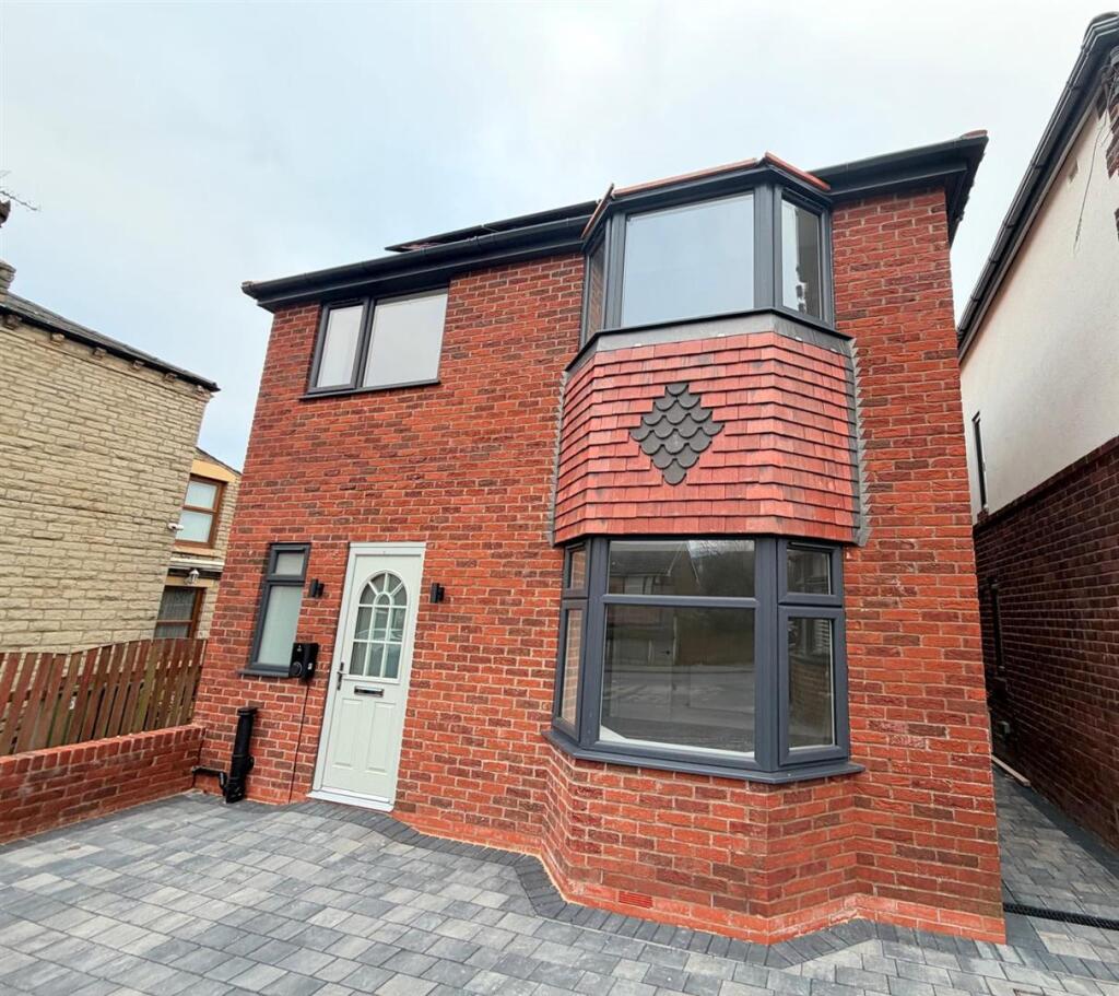 Main image of property: Huddersfield Road, Stalybridge