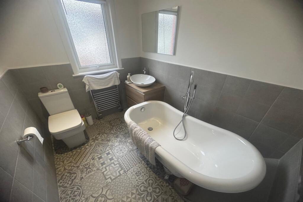 Main image of property: 3 bedroom Semi Detached House in Southend on Sea