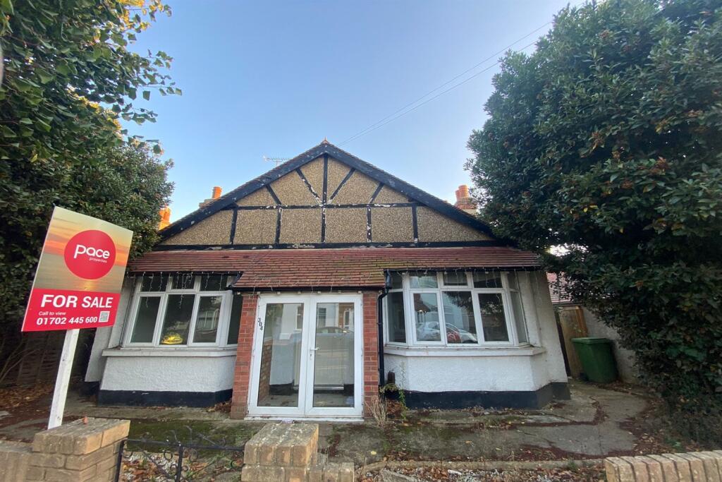 Main image of property: 3 bedroom Detached Bungalow in Southend on Sea