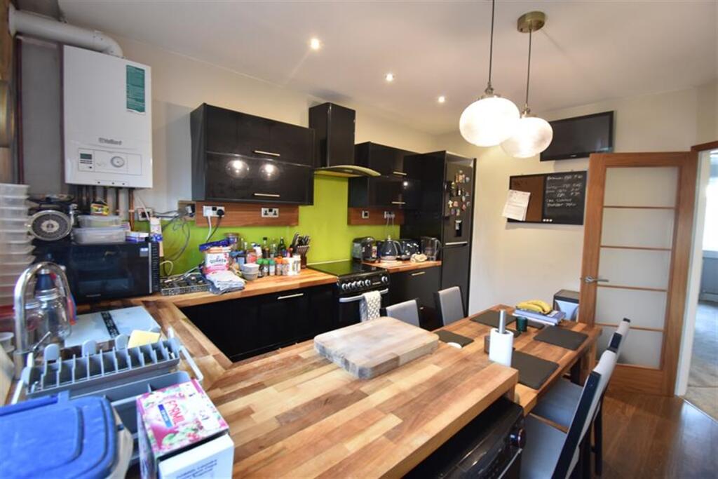 Main image of property: Ely Road, SS2