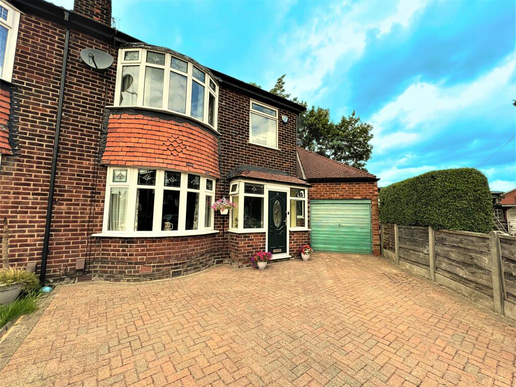 4 bedroom semidetached house for sale in Weatherley Drive, Marple
