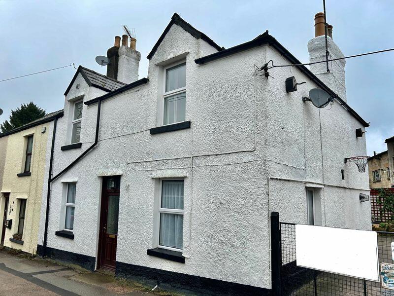 4 bedroom semidetached house for sale in Quabbs Road, Drybrook, GL17