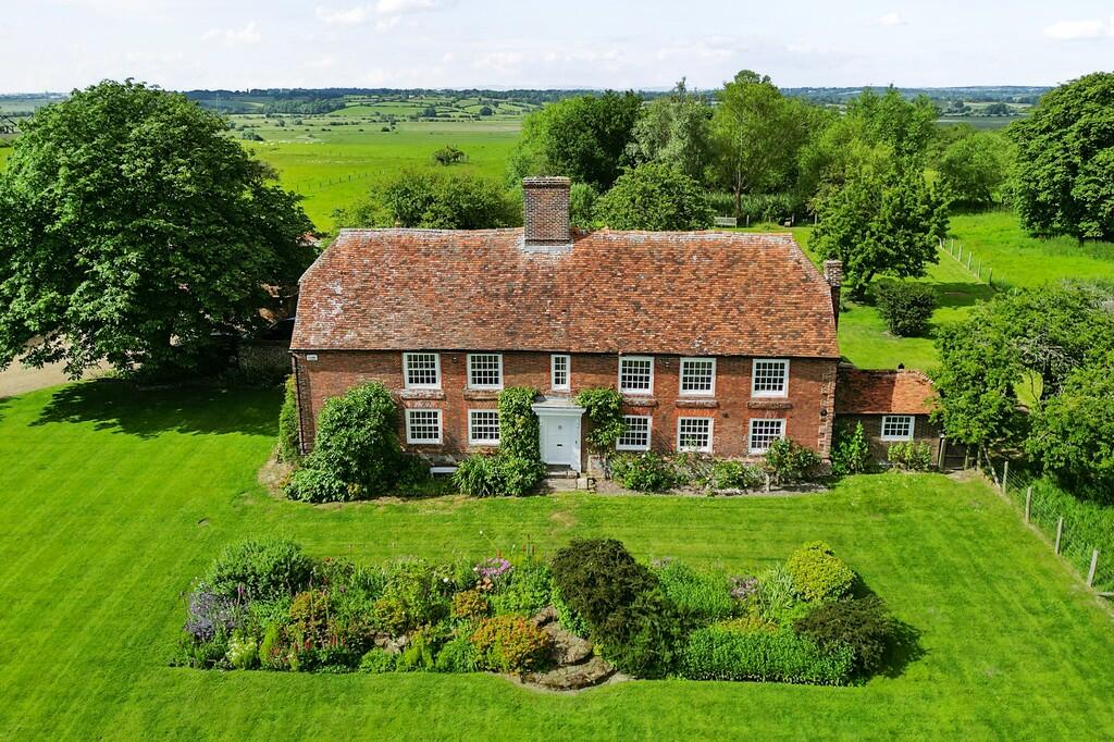 Main image of property: Stone In Oxney, Tenterden, Kent TN30 7JU