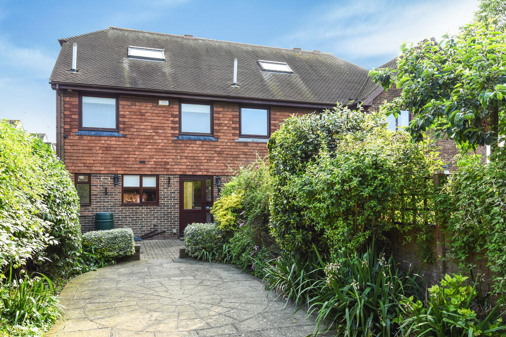 4 bedroom end of terrace house for rent in 3 Rock Channel Quay, Rye ...