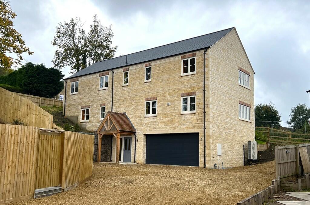 4 bedroom detached house for sale in Holly Rise, Gretton, NN17