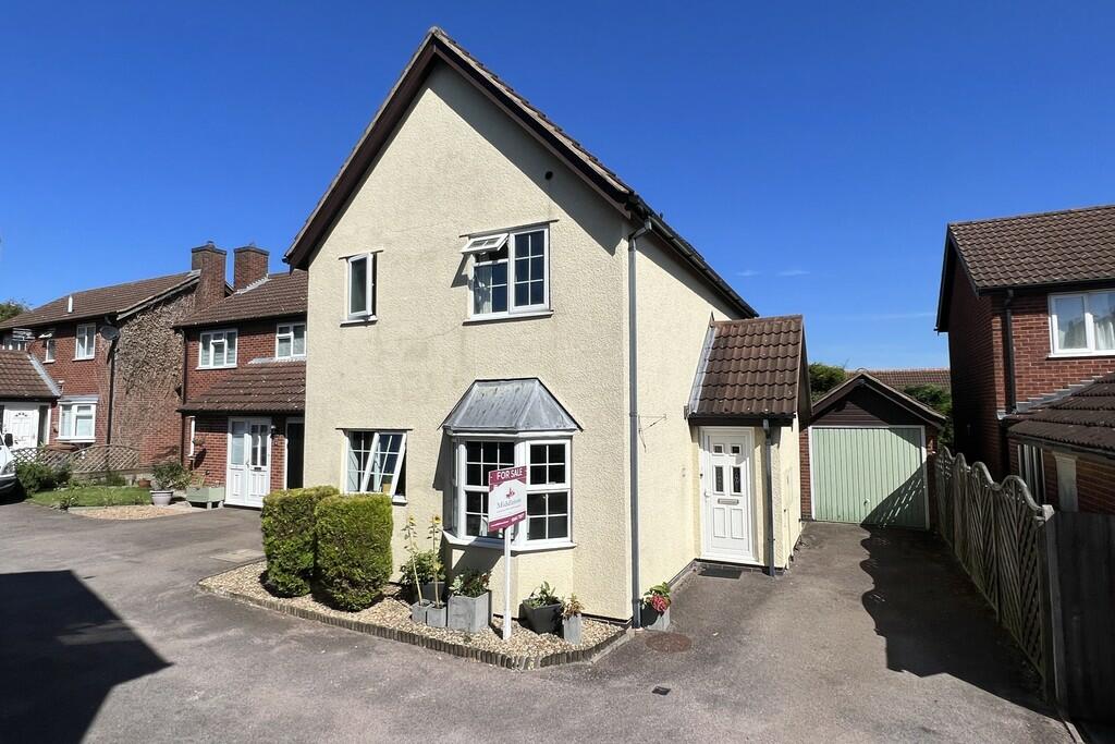 3 bedroom detached house for sale in Winchester Drive, Melton Mowbray, LE13
