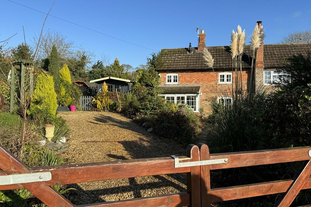 1 bedroom cottage for sale in Burton Lazars, Melton Mowbray, LE14