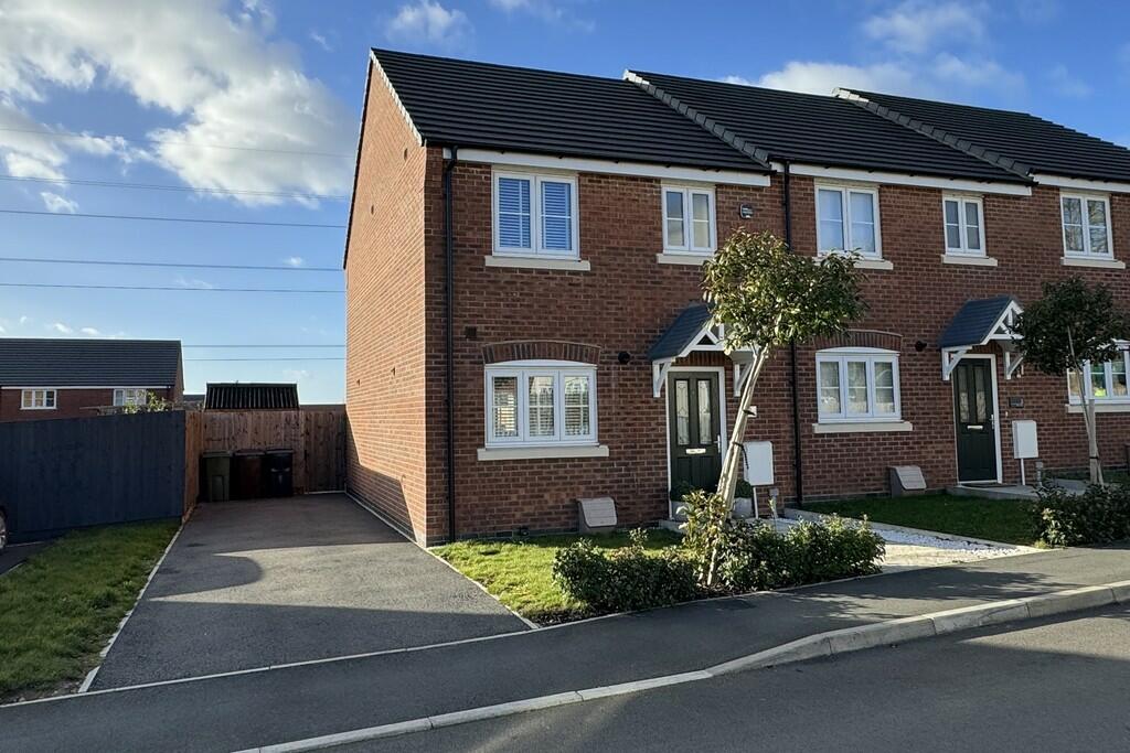 3 bedroom end of terrace house for sale in Park View, Asfordby, LE14