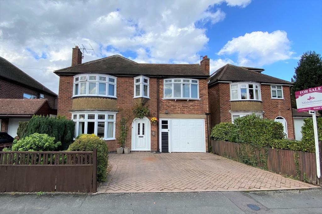 4 bedroom detached house for sale in Gloucester Avenue, Melton Mowbray, LE13