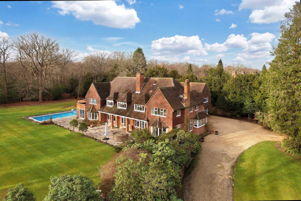 Main image of property: Egypt Lane, Farnham Common, Buckinghamshire, SL2