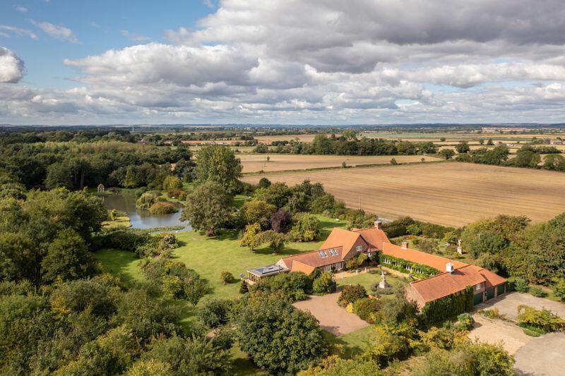 5 bedroom character property for sale in Wansford, Driffield, East
