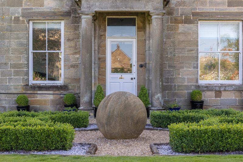 6 bedroom detached house for sale in Aislaby, Whitby, YO21