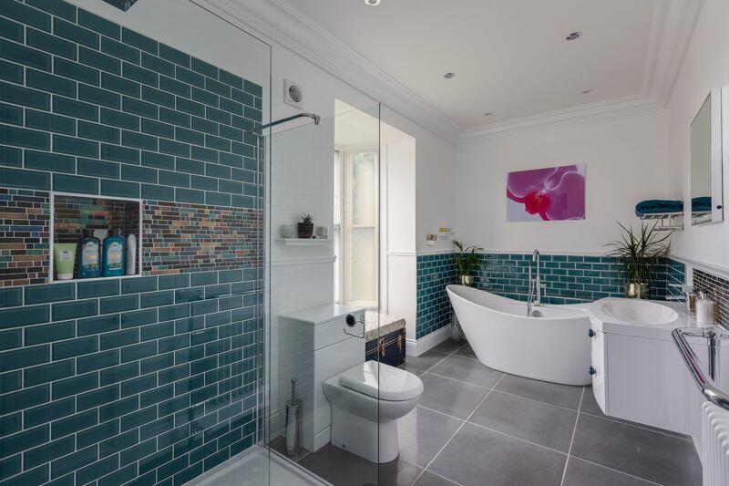 6 bedroom detached house for sale in Aislaby, Whitby, YO21