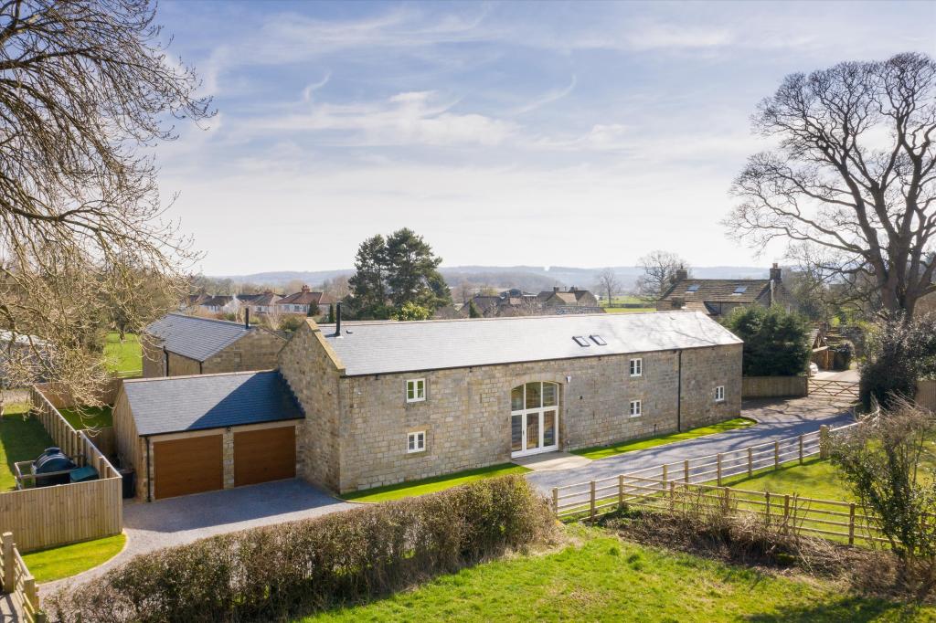 4 bedroom barn conversion for sale in Back Lane, Weeton, Leeds, North