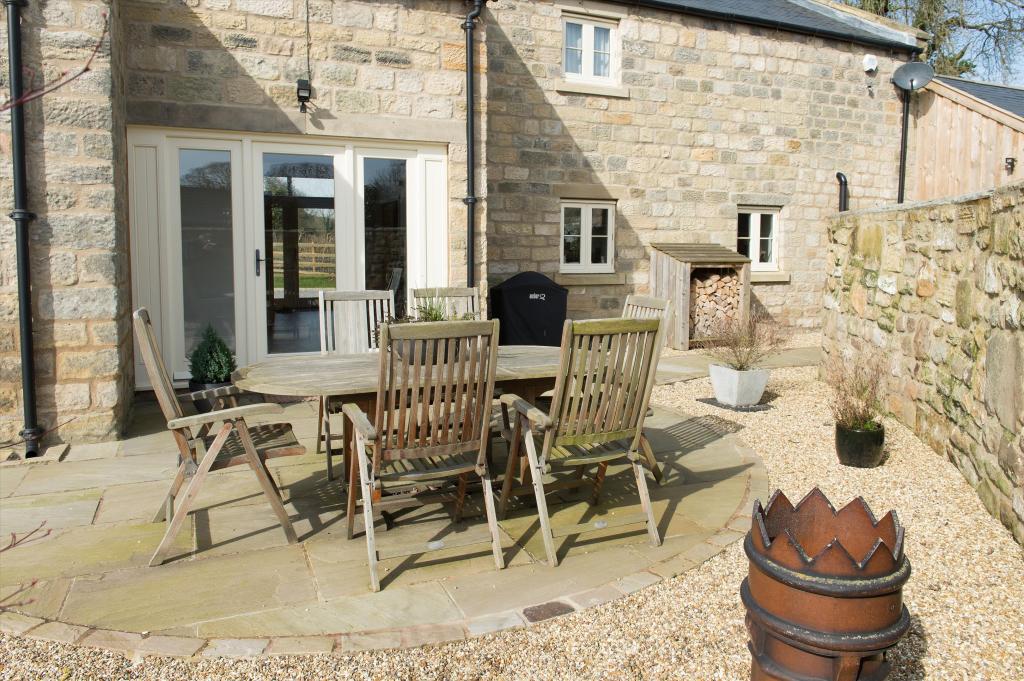 4 bedroom barn conversion for sale in Back Lane, Weeton, Leeds, North