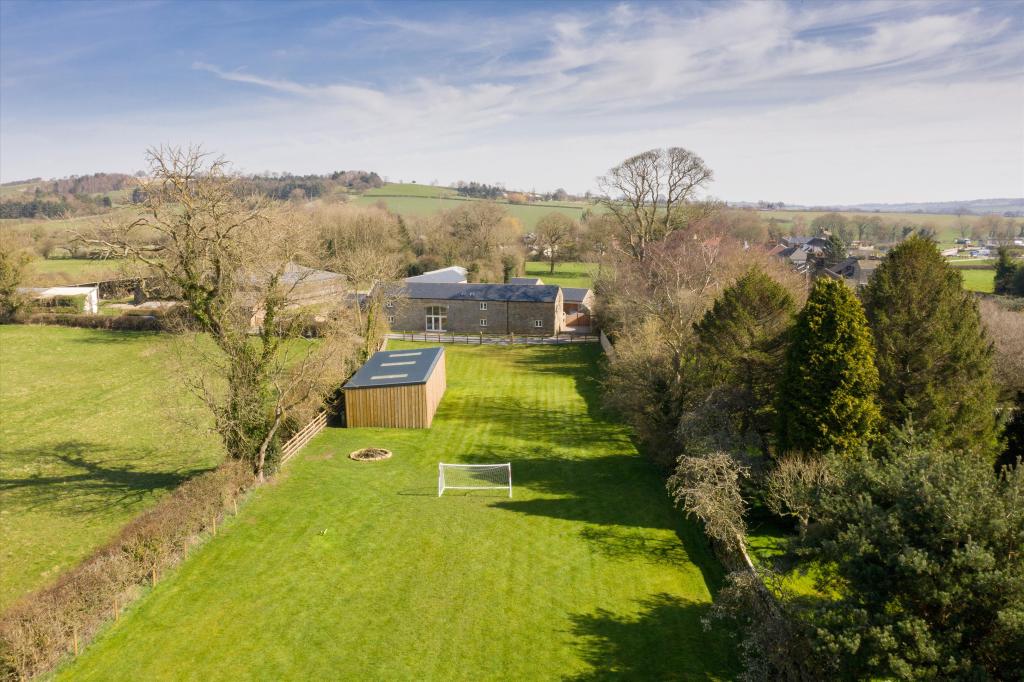 4 bedroom barn conversion for sale in Back Lane, Weeton, Leeds, North