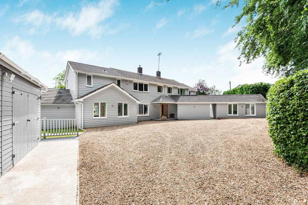 Main image of property: Kingwood Common, Kingwood, Henley-on-Thames, Oxfordshire, RG9