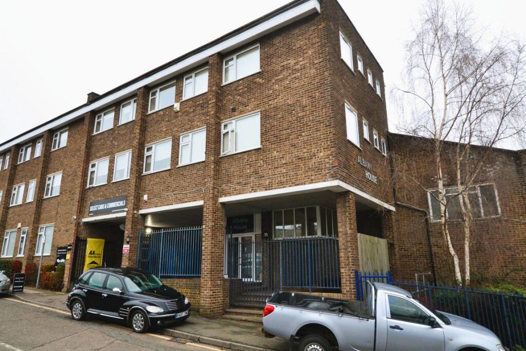 Main image of property: Luton, Bedfordshire