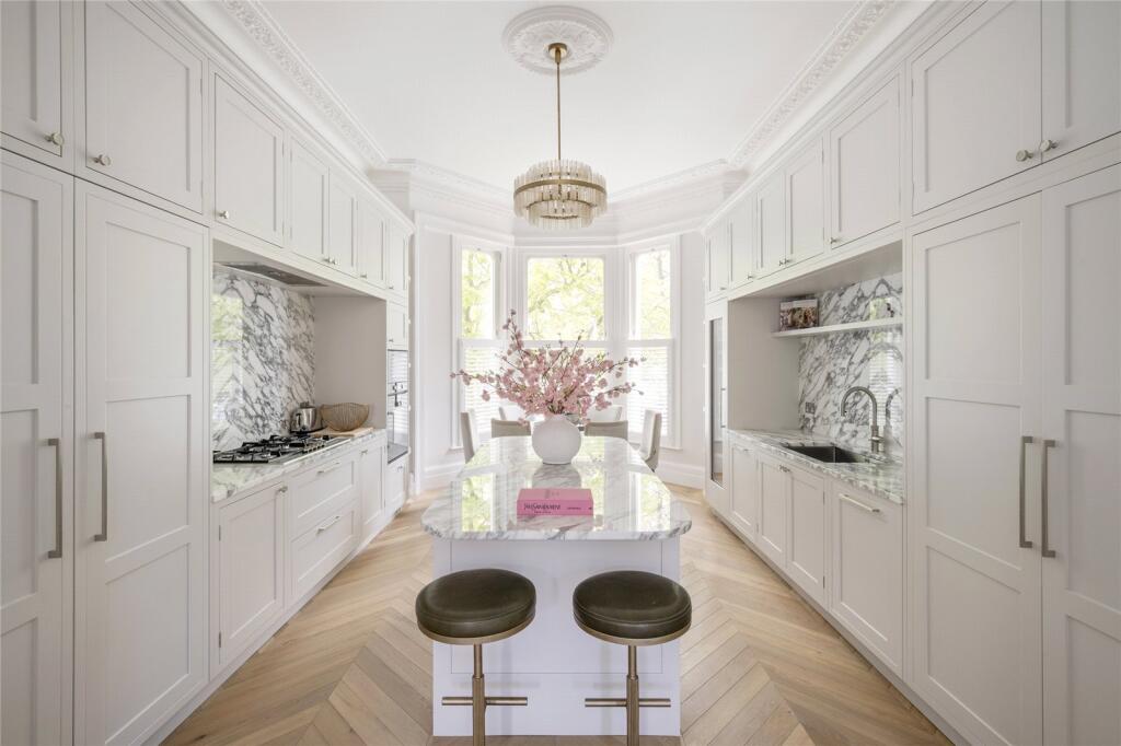 Main image of property: Elgin Crescent, London, W11
