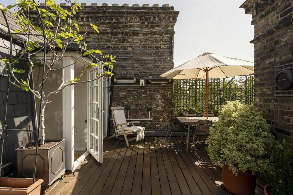 Main image of property: Linden Gardens, London, W2