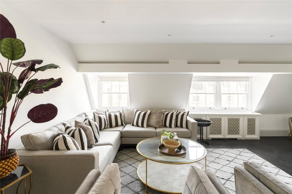 Main image of property: Fitzhardinge Street, London, W1H