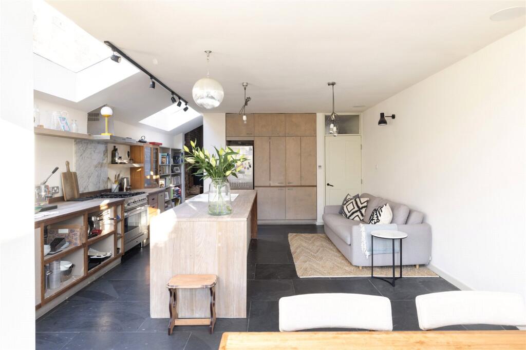 Main image of property: Leighton Gardens, London, NW10