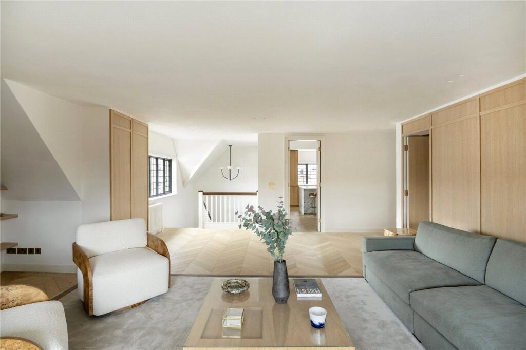 Main image of property: Walton Street, London, SW3