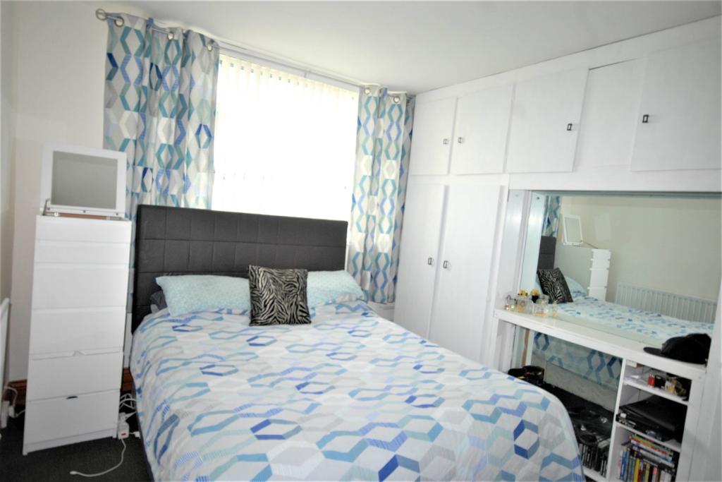 3 bedroom semidetached house for sale in Lumley Avenue, South Shields, NE34