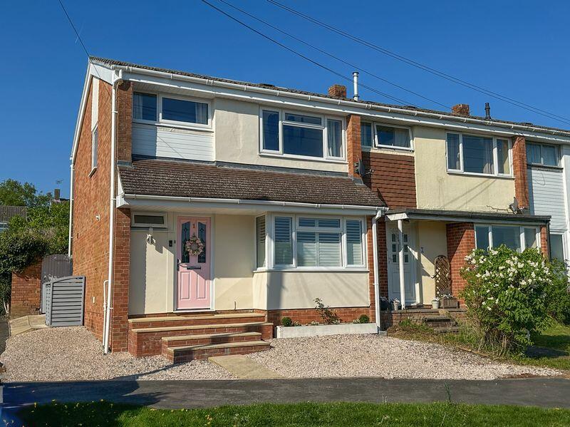 Main image of property: Bishops Waltham