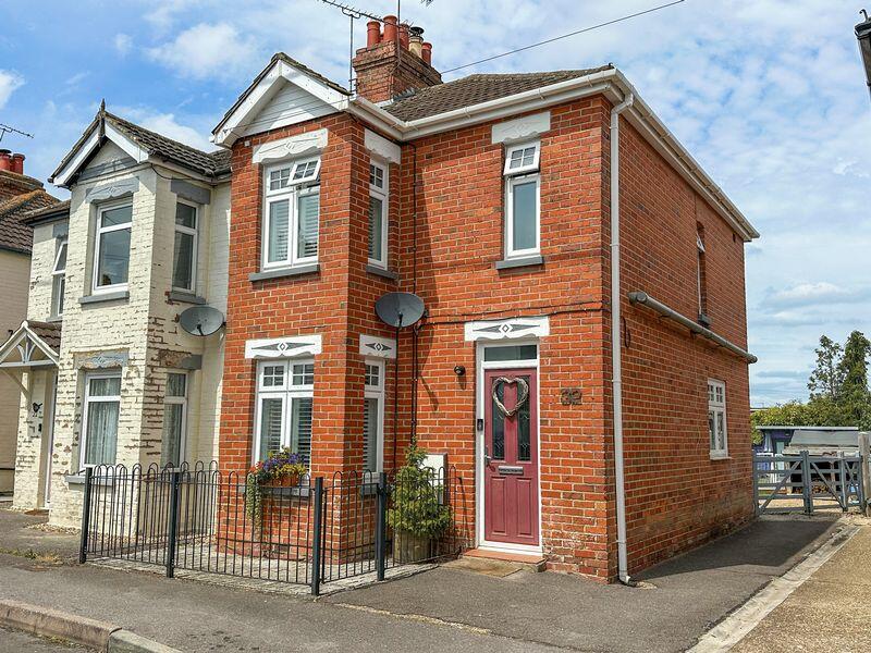 Main image of property: Waltham Chase 