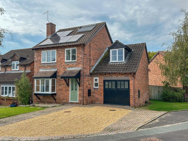 Main image of property: Bishops Waltham 