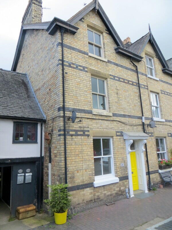 3 bedroom terraced house for sale in 56 High Street, Llanfyllin, Powys