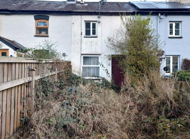 Main image of property: 10 The Terrace, Commins Coch, Machynlleth, Powys, SY20 8LH