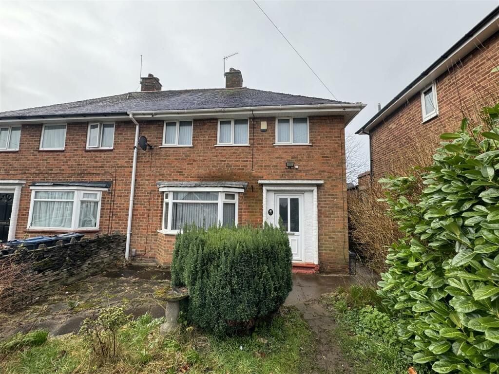 3 bedroom semidetached house for sale in Hollyfaste Road, Sheldon, Birmingham, B33