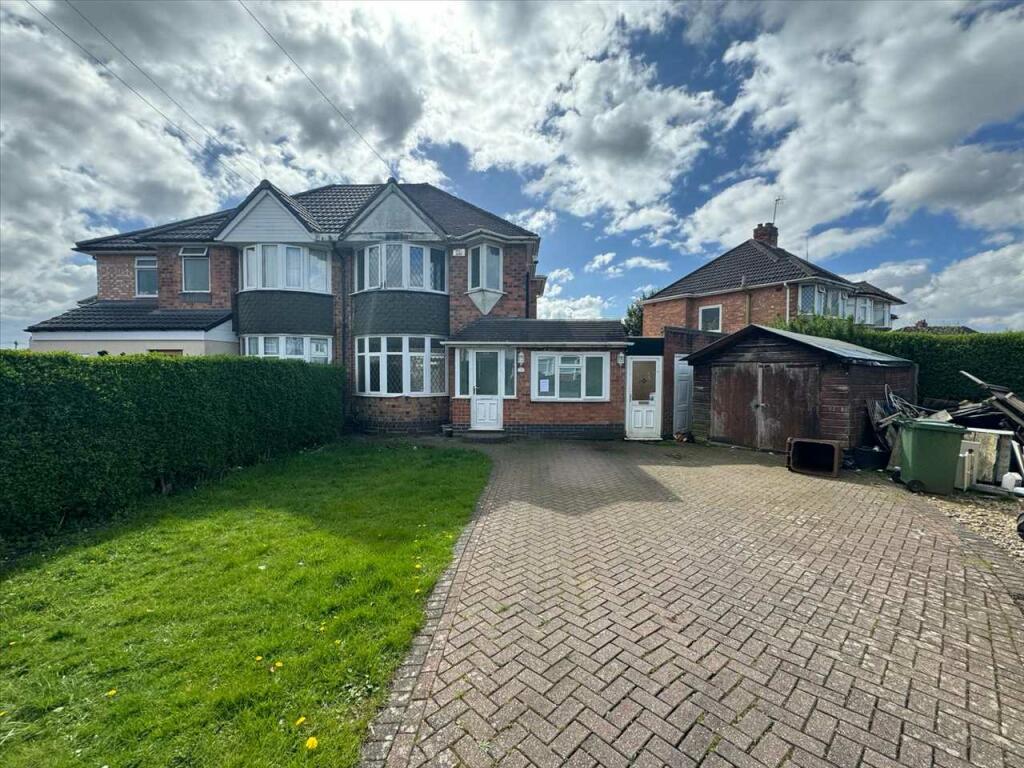 3 bedroom semidetached house for sale in Wellsford Avenue, Solihull, B92