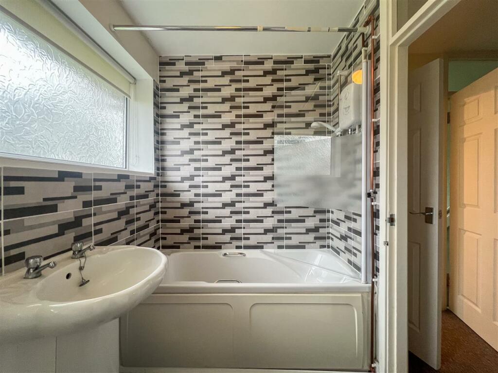 Additional property image - Tile Cross Road, Birmingham