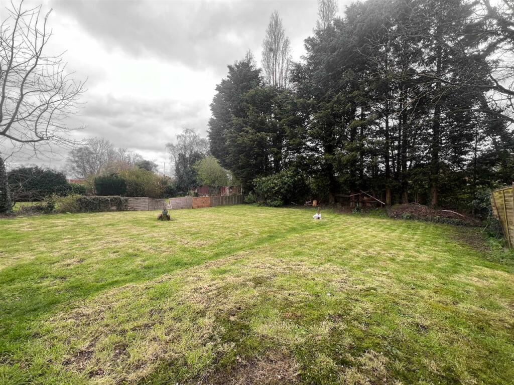 Additional property image - Tile Cross Road, Birmingham