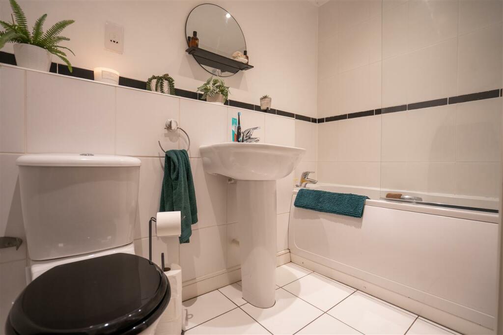 Additional property image - Cornwood House, 16 Hutchings, Solihull