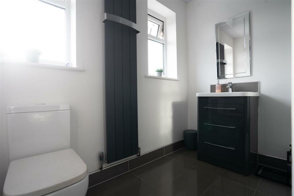 Additional property image - Willow Close, Tamworth