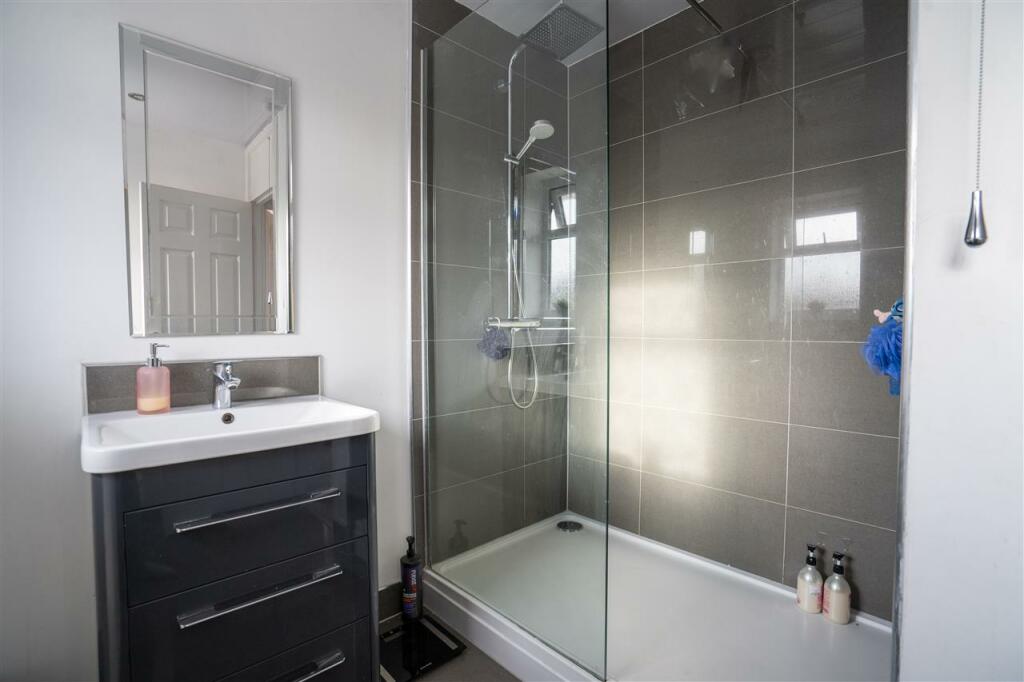 Additional property image - Willow Close, Tamworth