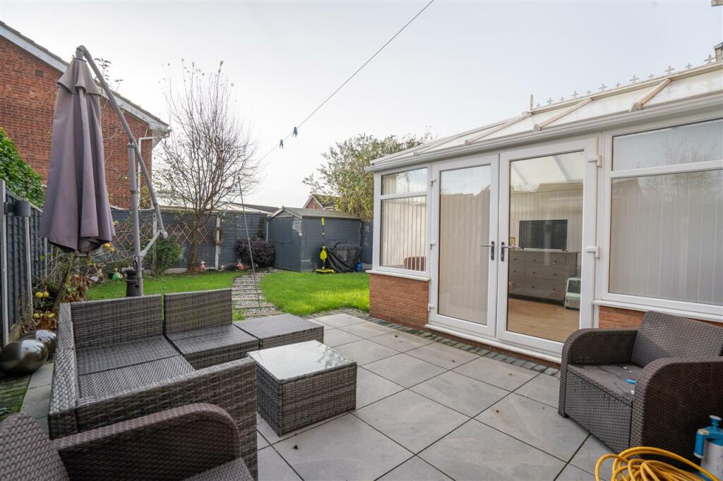 Additional property image - Willow Close, Tamworth