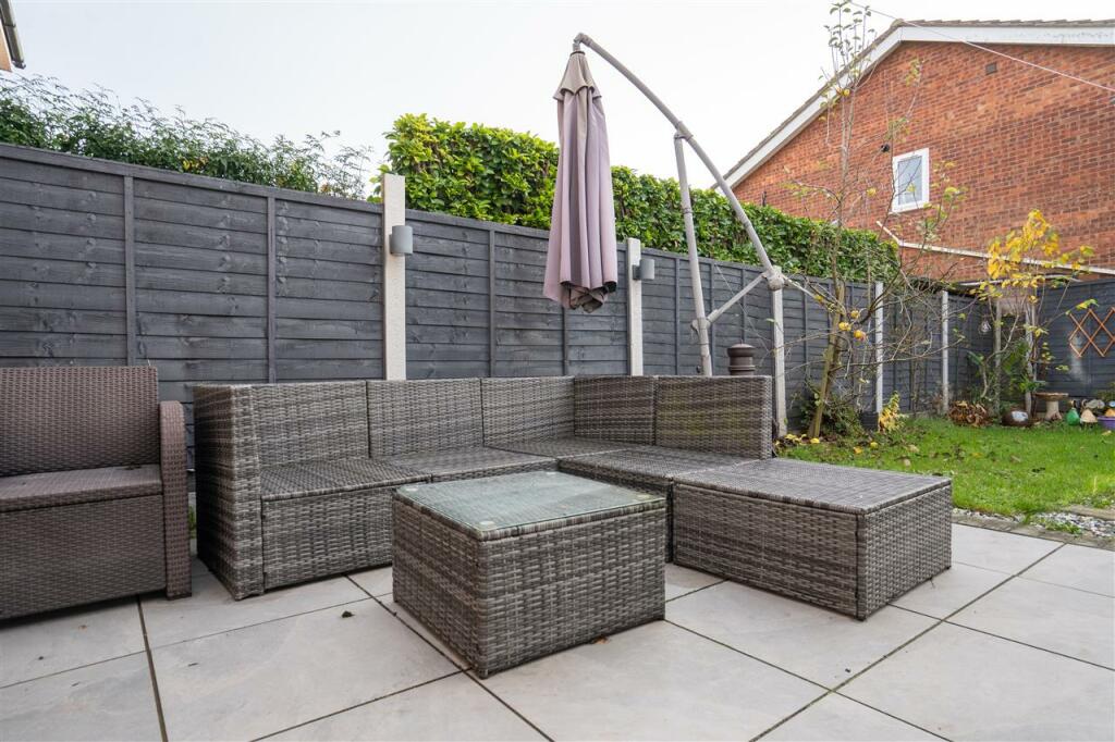 Additional property image - Willow Close, Tamworth
