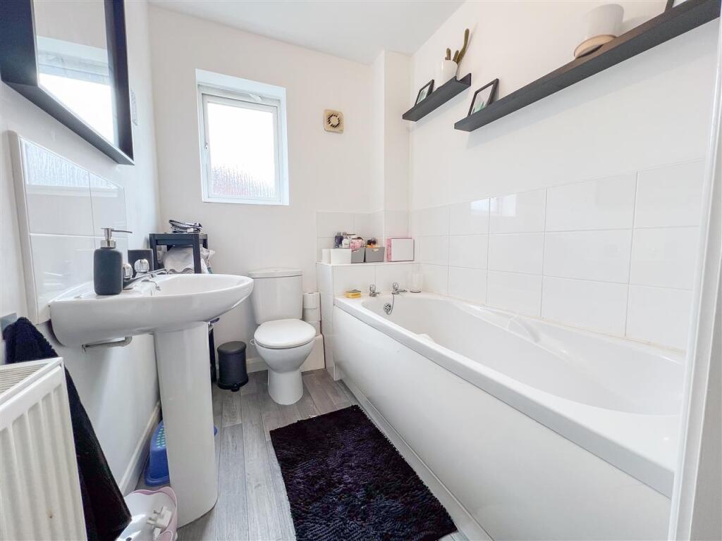 Additional property image - Vine Lane, Birmingham